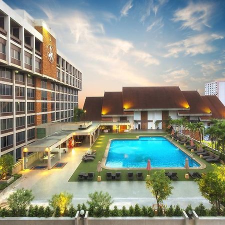 Chiang Mai Orchid Hotel Exterior foto